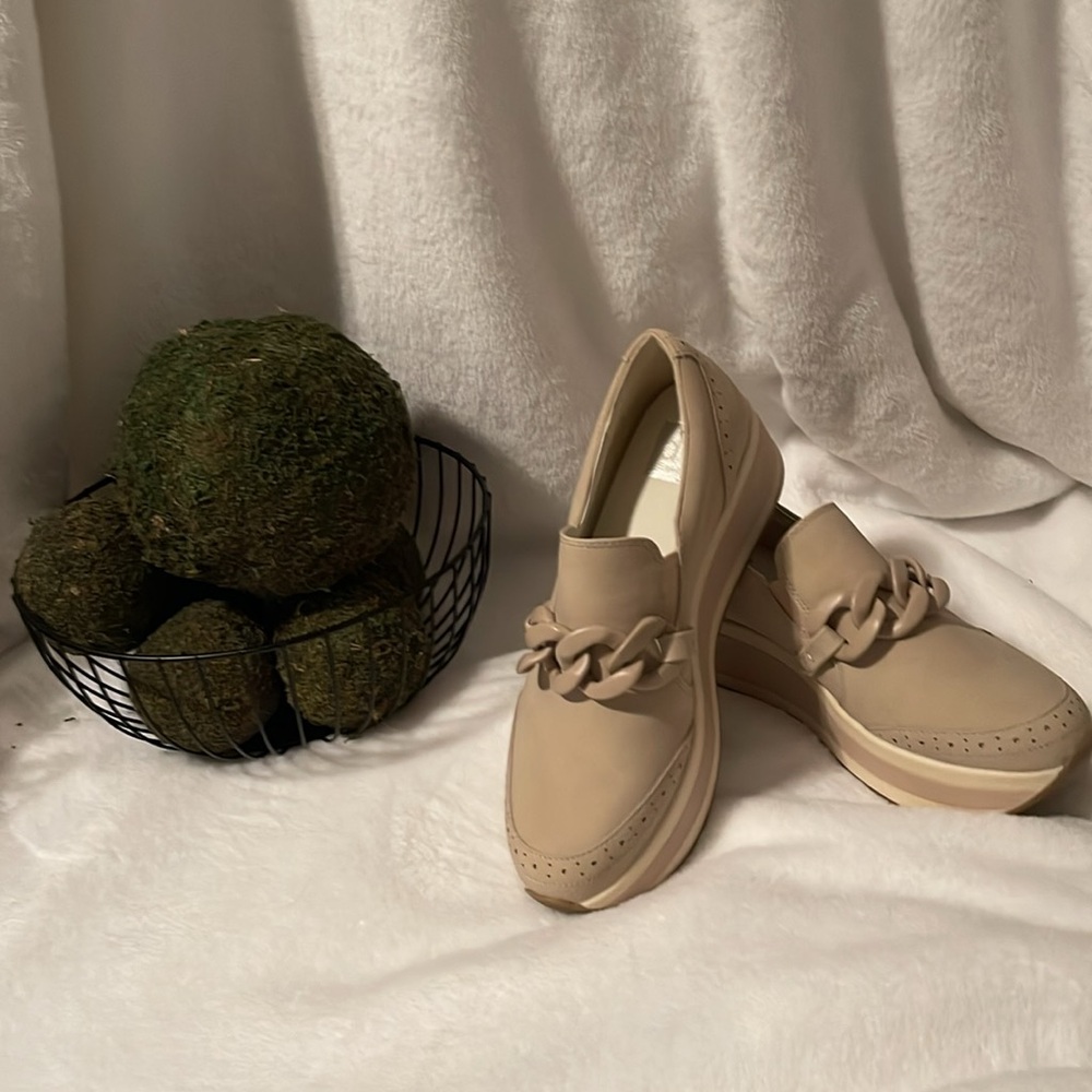 Dolce Vita Cream Platform Sneakers - Picture 3 of 5